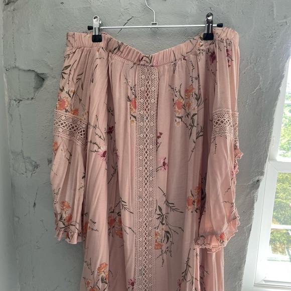 Coco and Jamieson strapless long sleeve dress - Picture 1 of 2